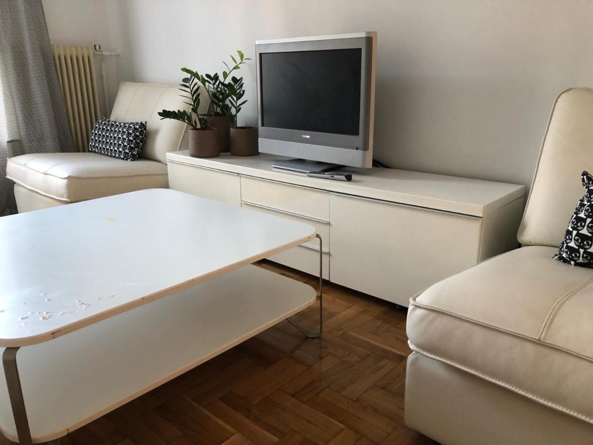 Cosy Apartment In Metaxourgeio Athens Ngoại thất bức ảnh