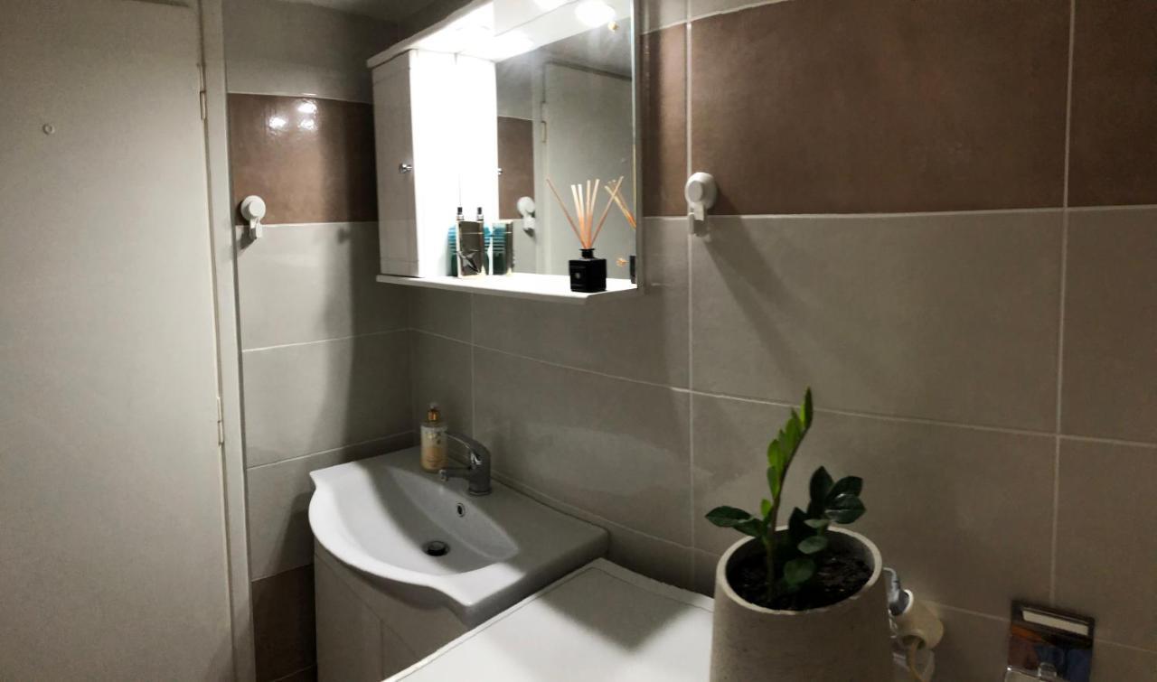 Cosy Apartment In Metaxourgeio Athens Ngoại thất bức ảnh